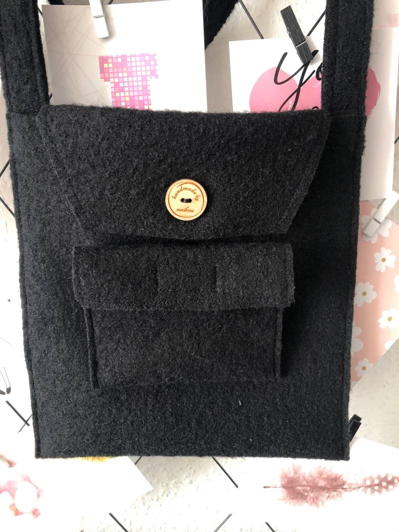 Tasche Aus Walkloden, Wollwalk, Handtasche , Schwarz, Braun, Weinrot von atelieranikoe