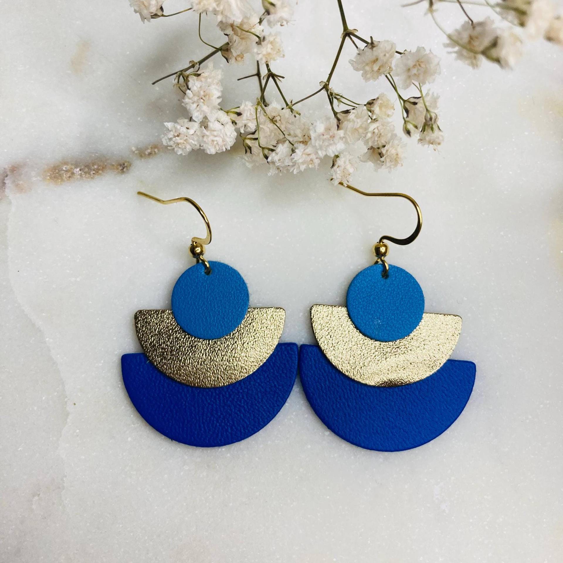 Blaue Halbmond-Lederohrringe - Ohrringe Lederschmuck Leder von ateliercreacile