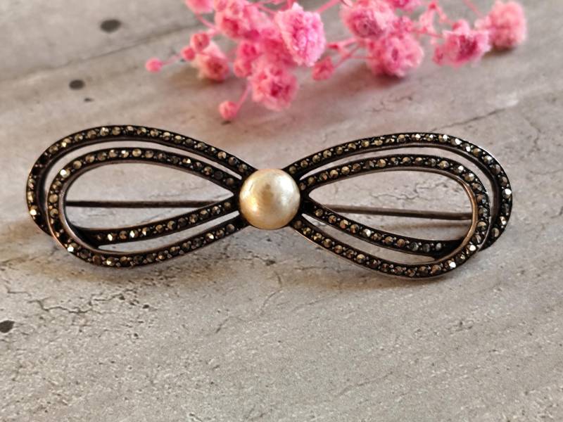 Antike Wildschweinbrosche von atelierdemadamerose