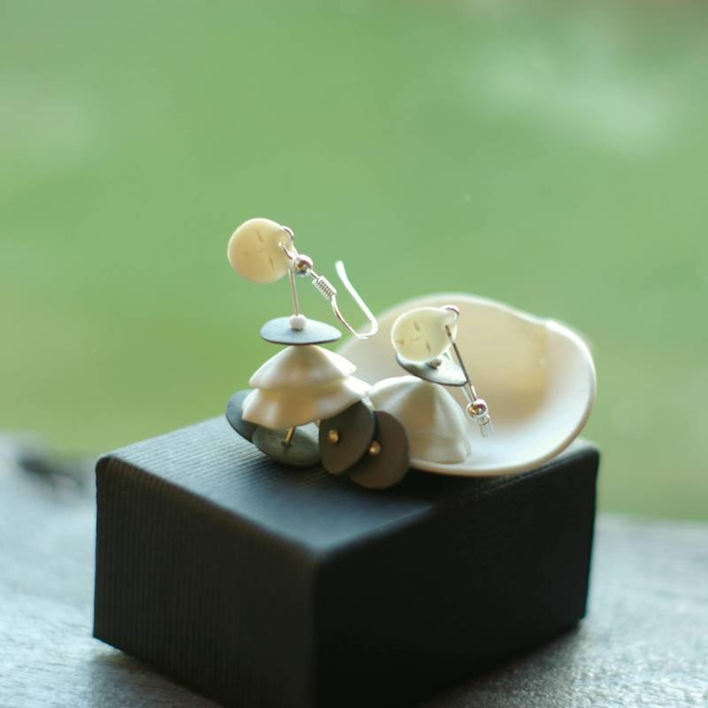 Schmuck - Und Silber-Fantasy-Ohrringe, Hand in Der Werkstatt von atelierelementerre