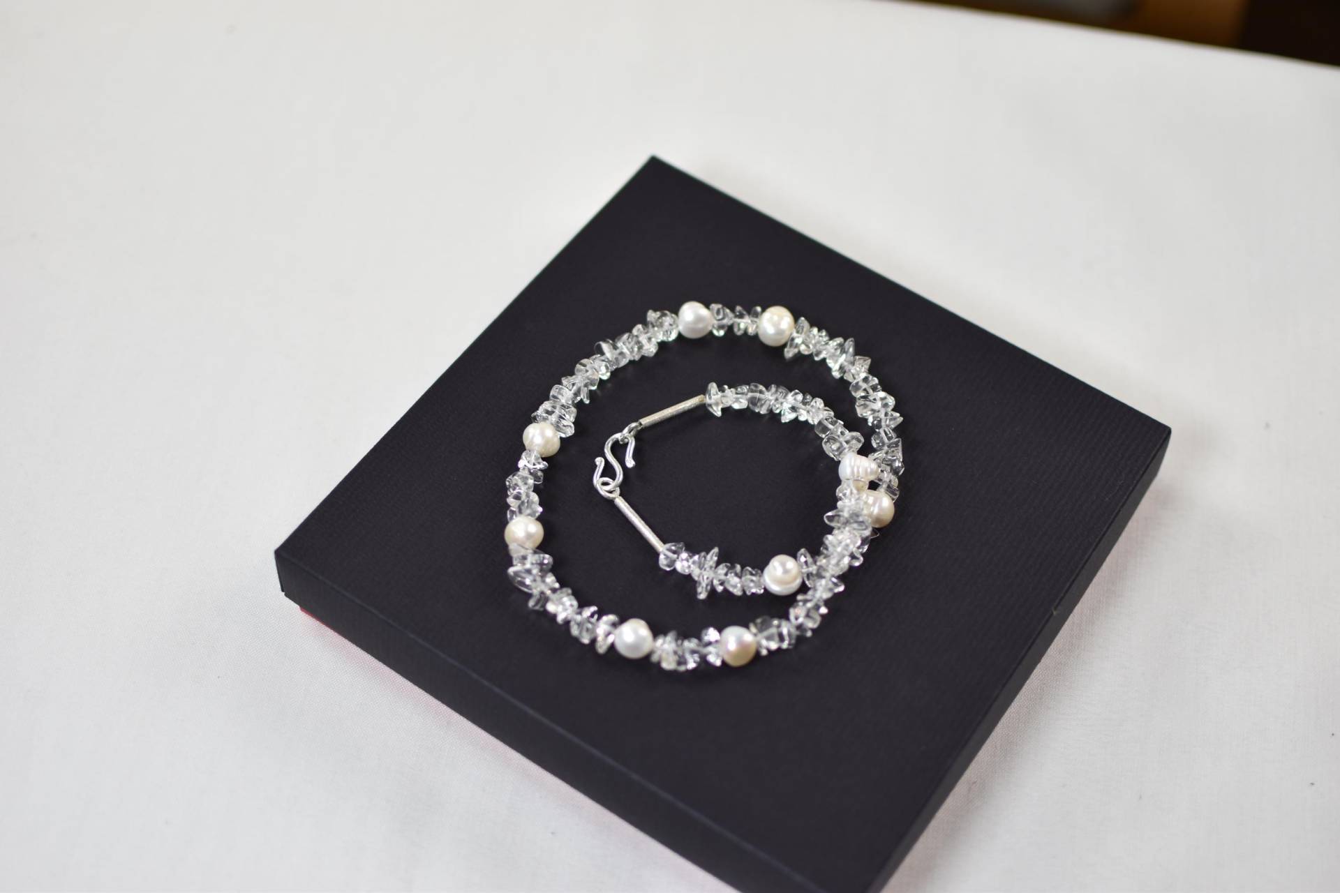 Schmuck, Halskette, Bergkristall-Kette, Edelstein-Kette, Mit Zuchtperlen, Weißer Geschenk Für Frauen, Alle Jahreszeiten Schmuck, Halskette, Bergkristall-Kette, Edelstein-Kette, Mit Zuchtperlen, Weißer Geschenk Für Frauen, Alle Jahreszeiten von atelieriede