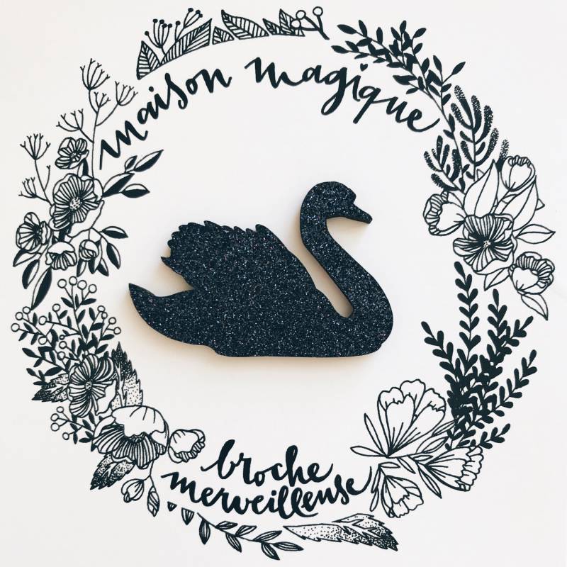 Swan-Brosche von ateliermaisonmagique