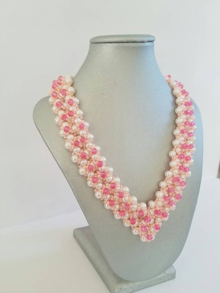 Rose Perle Mit V-Ausschnitt Rose Perle Mit V-Ausschnitt von ateslow