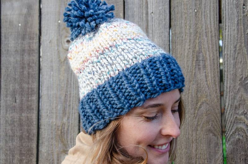 Creme Bunte Hut Mit Denim Blau Trim - Boho Stricken Mütze Geschenk Für Sie Unter 50 Weihnachtsgeschenk Frau Gestrickte Creme Bunte Hut Mit Denim Blau Trim - Boho Stricken Mütze Geschenk Für Sie Unter 50 Weihnachtsgeschenk Frau Gestrickte von atizayknits