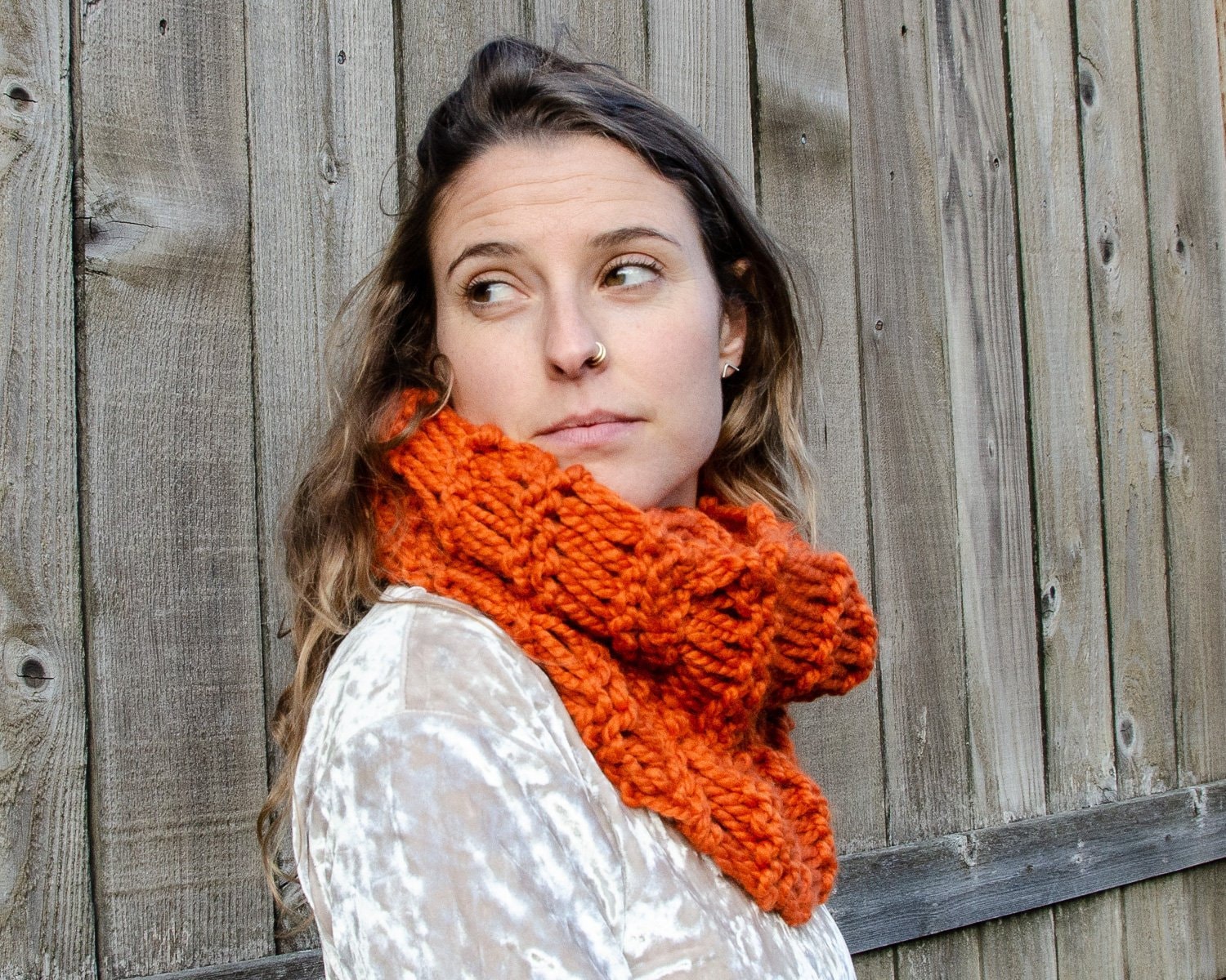 stricken Infinity Schal in Kürbis Orange - Klobige Kutte Schal, Weihnachtsgeschenk Für Sie Unter 50 von atizayknits