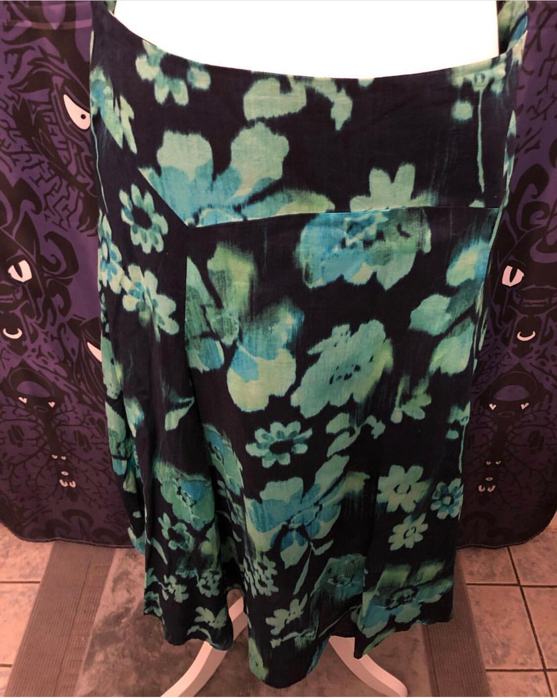 Frauengröße 8 Blumenküchen Frauengröße 8 Blumenküchen von atomickitkatvintage
