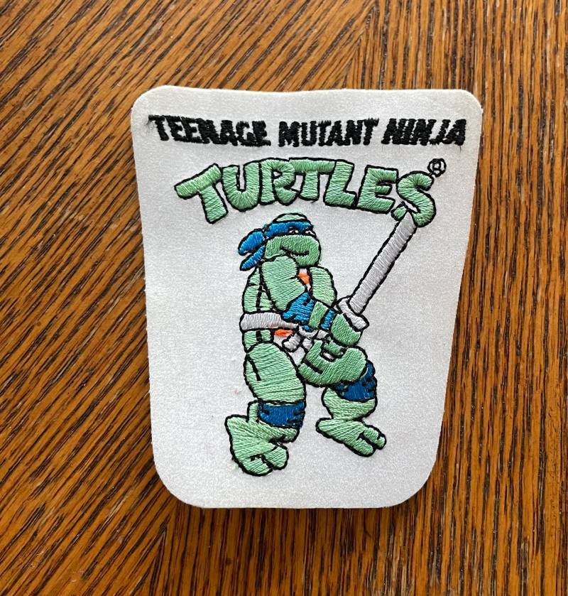 Tolle Original 80Er Jahre Teenage Mutant Ninja Turtles Patch Bestickt Jeans Weste Genäht Kunst Und Handwerk Donatello Vhs Video Shirt 90S von attackofthekillervtg