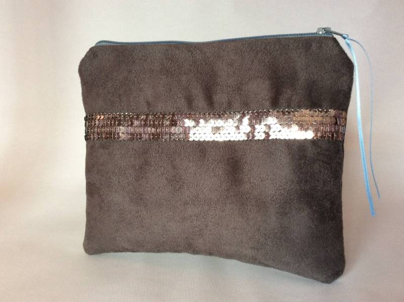 Beutel/Make-Up Tasche Wildleder Bläulich Grau Beutel/Make-Up Tasche Wildleder Bläulich Grau von auboutdufililya
