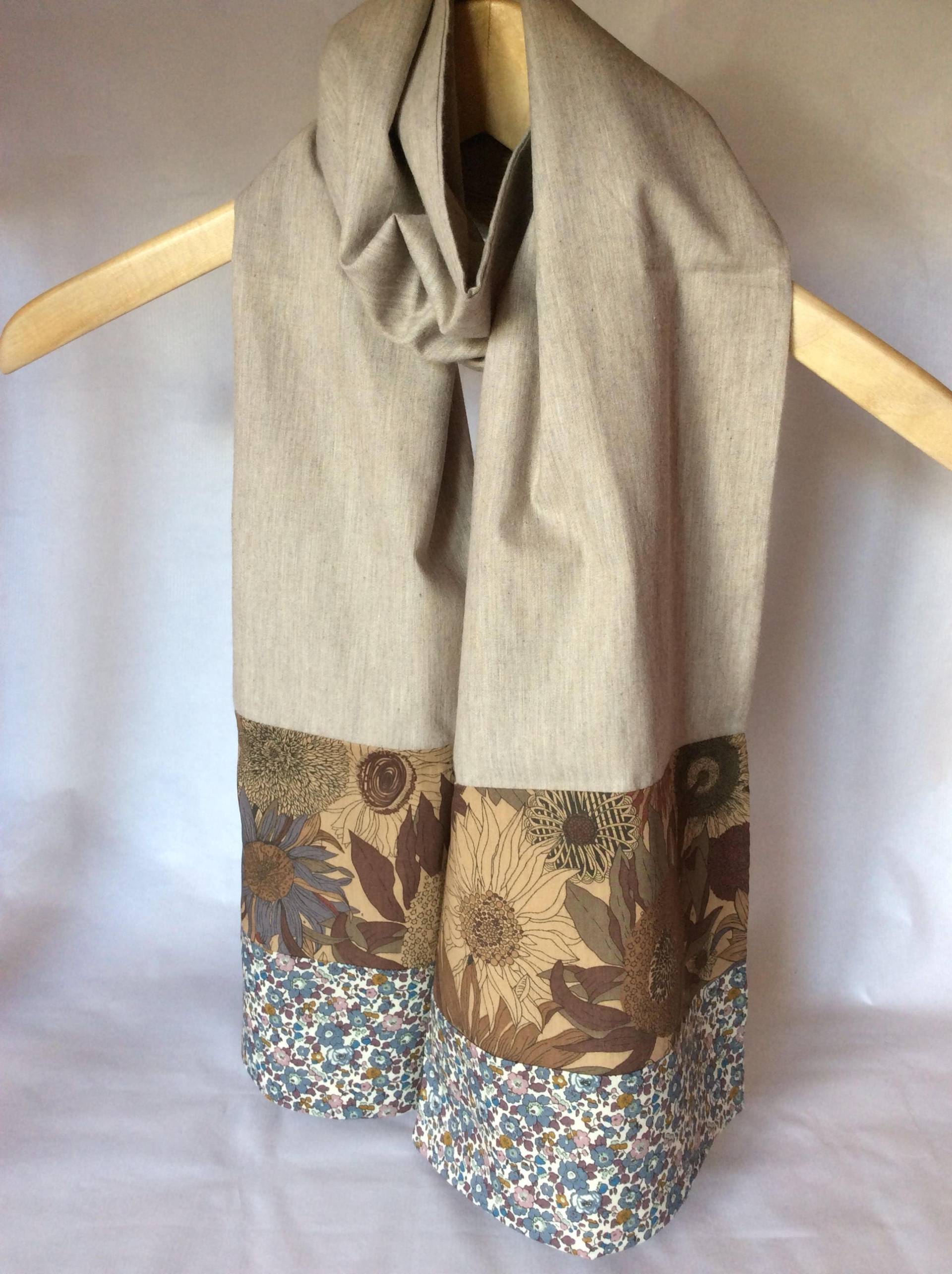 Vintage Liberty Kleine Susanna/Betsy Ann Schal Vintage Liberty Kleine Susanna/Betsy Ann Schal von auboutdufililya