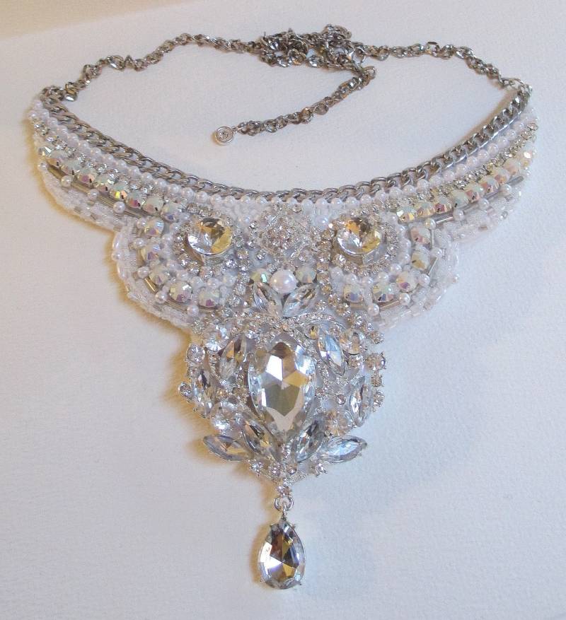 Clearance Fabelhafte Bib Statement Halskette Weiße Perlen Strass Braut Clearance Fabelhafte Bib Statement Halskette Weiße Perlen Strass Braut von audreymivey