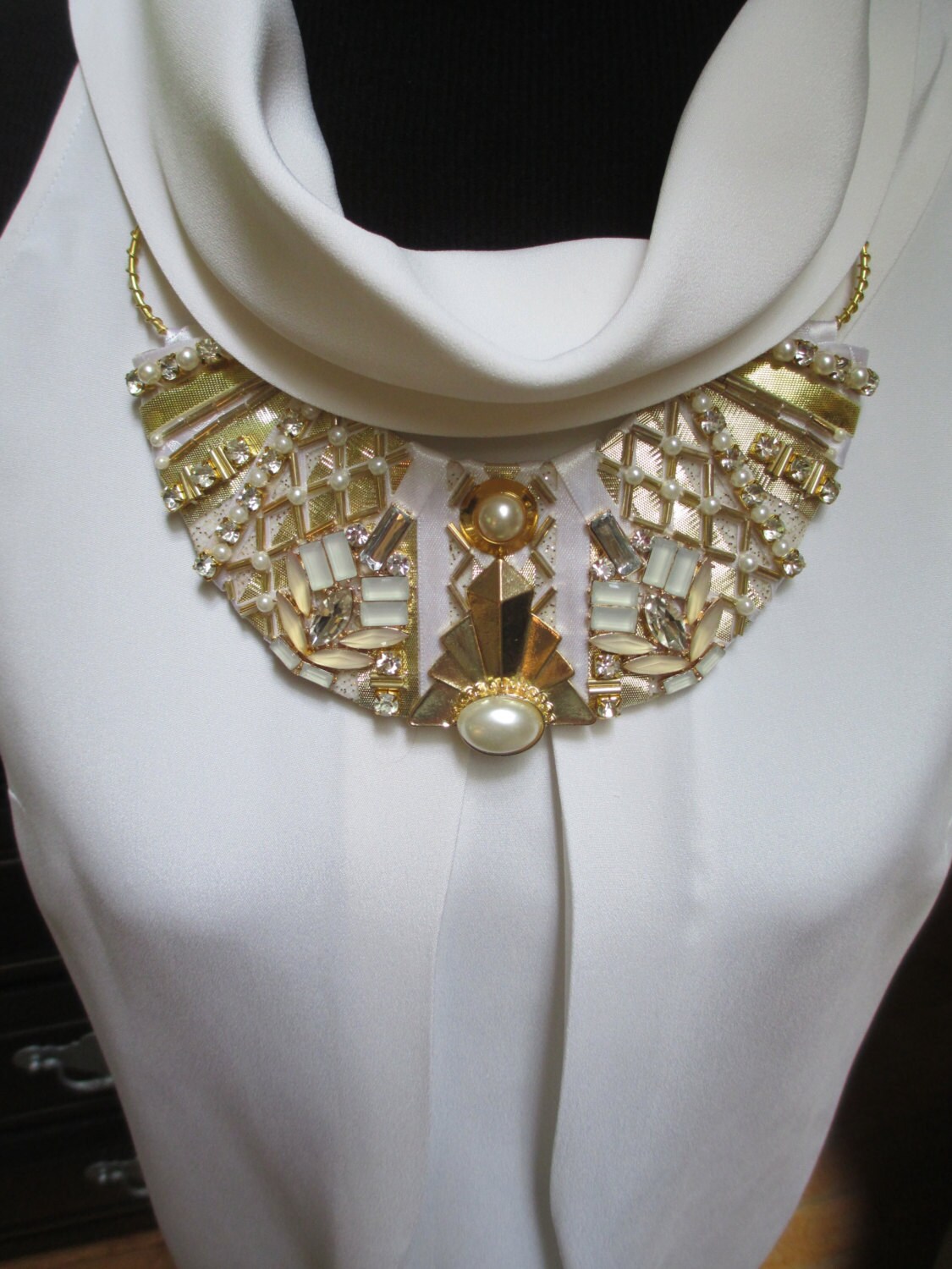 Clearance Halsband Deco Statement Halskette Elfenbein Creme Gold Hand Perlen Clearance Halsband Deco Statement Halskette Elfenbein Creme Gold Hand Perlen von audreymivey