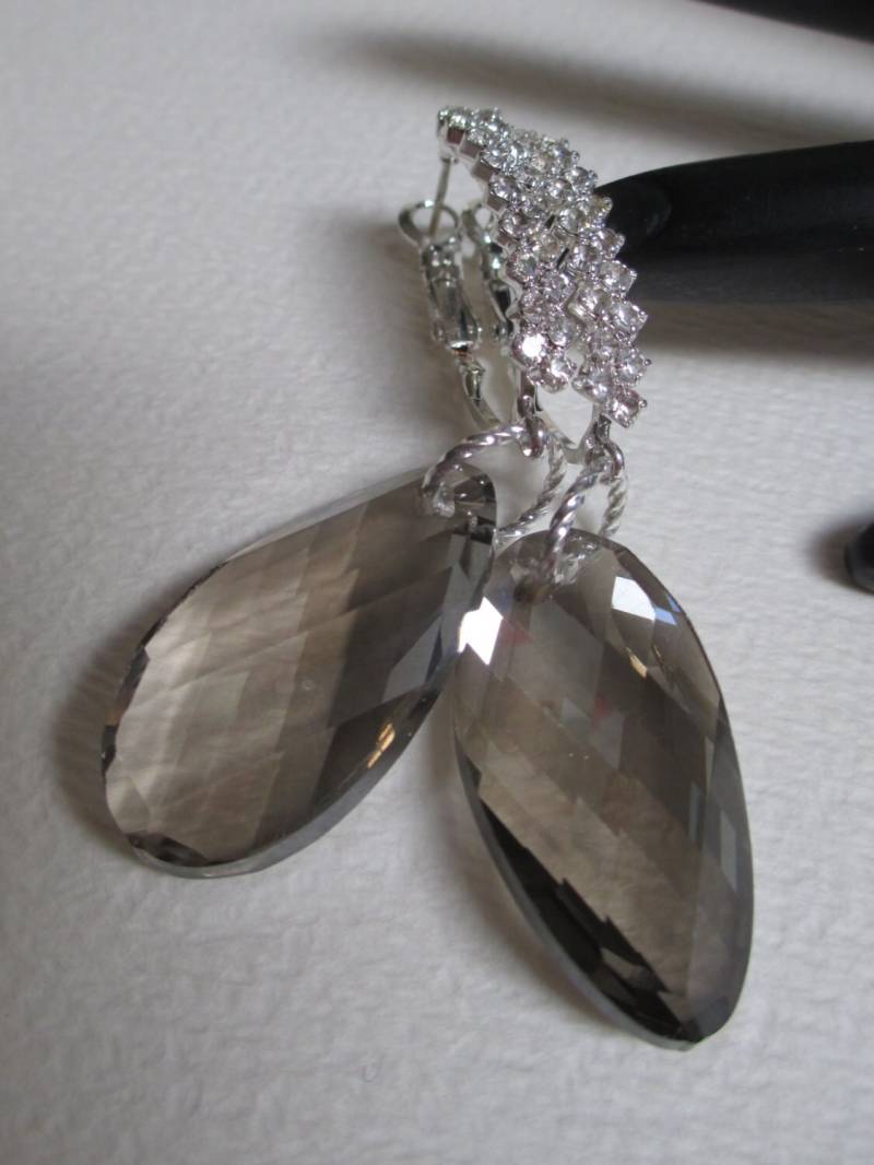 Clearance Rauchkristall Prisma Pierced Ohrringe Silber Ton Strass von audreymivey