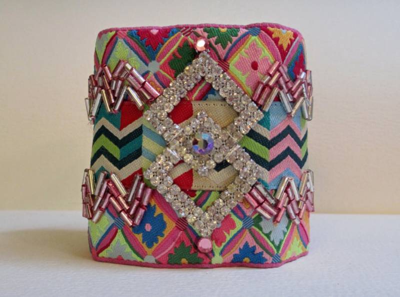 Clearancecuff Armband Breit Rosa Multi Geometrisch Stoff Satin Perlen von audreymivey