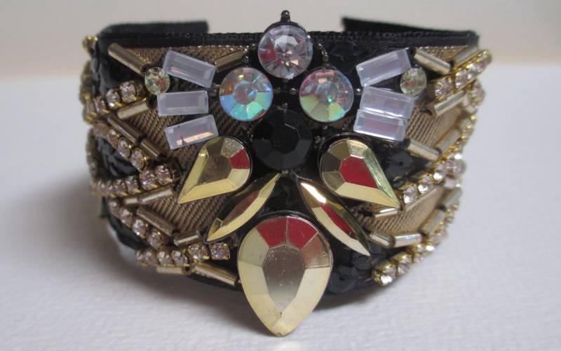 Clearancecuff Armband Schwarz Gold Pailletten Strass Perlen Art Deco von audreymivey