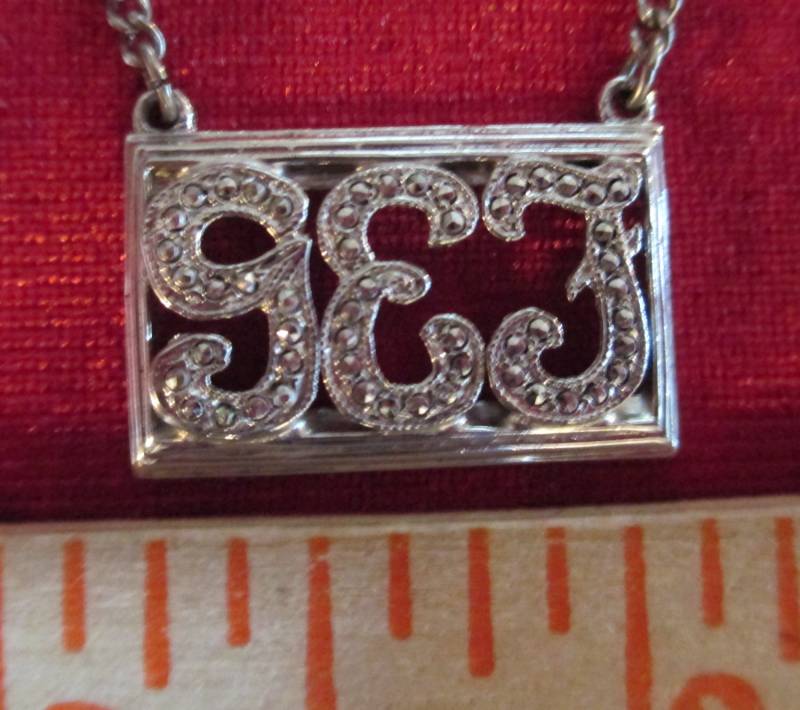 Markasit Silber Krawatten Schal Clip Monogramm Initialen "Gef" Vintage Markasit Silber Krawatten Schal Clip Monogramm Initialen "Gef" Vintage von audreymivey