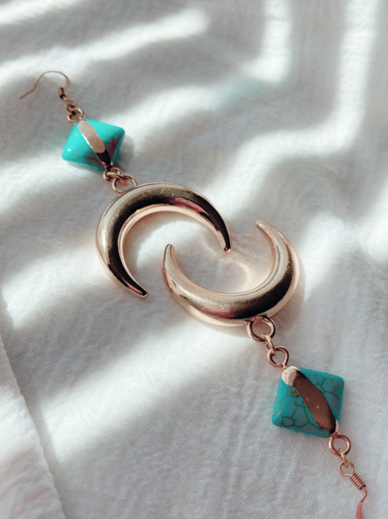 Neumond L Halbmond Anhänger Goldohrringe Boho von augustandjewelsco