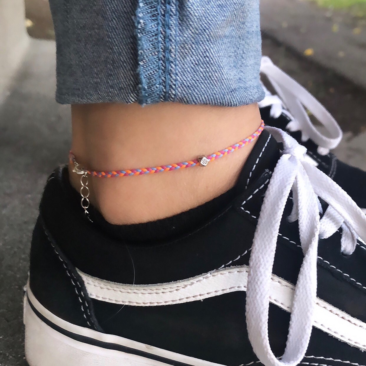 Tri Farbe Geflochtene Fußkettchen L Chic von augustandjewelsco