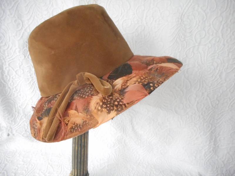 Vintage Breiter Krempe 1960Er Brauner Velour Hut Mit Federn-Bobo/Hippy von auntflorieshouse