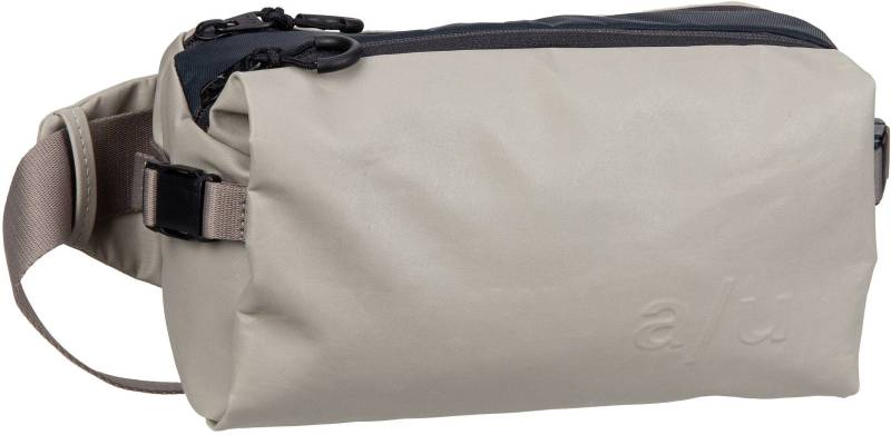 aunts & uncles Ishikari RE  in Braun (3.8 Liter), Sling Bag von aunts & uncles