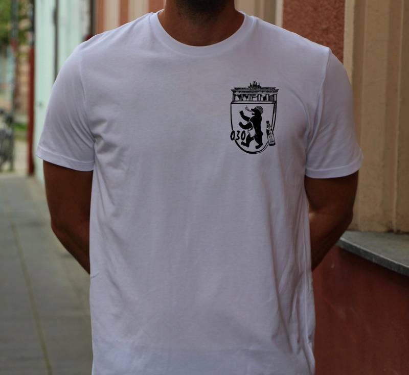 City Emblem Berlin - Organic Shirt von authenticdwellers