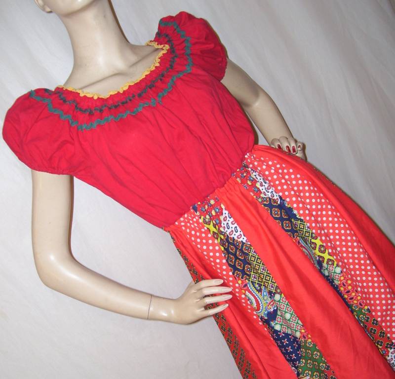 Vintage Rot Patchwork Maxikleid Boho Kostüm Prärie | M-L Vintage Rot Patchwork Maxikleid Boho Kostüm Prärie | M-L von avantegarb