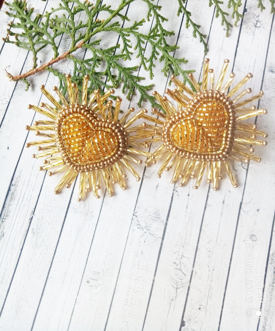 Glänzende Goldene Herzen Ohrringe Perlen Glänzende Sparkle Herz Heart Burst Trendy Schmuck Glänzende Goldene Herzen Ohrringe Perlen Glänzende Sparkle Herz Heart Burst Trendy Schmuck von avdmarinabeads