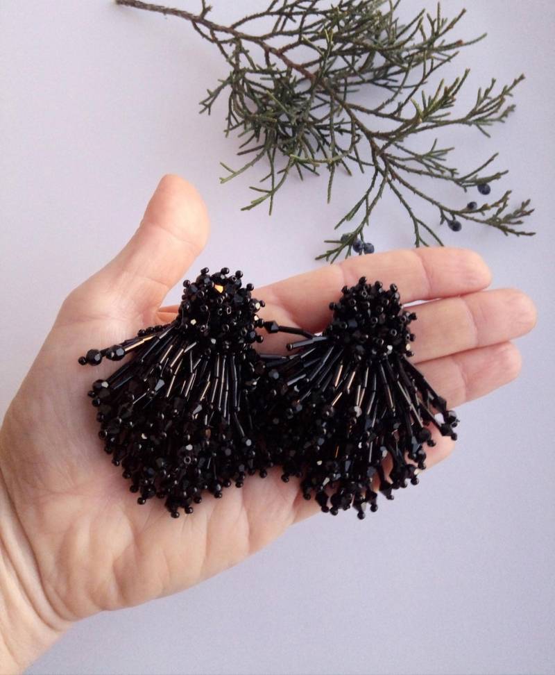 Perlen Ohrringe Schwarze Quaste Wasserfall Trend Schmuck Eliza Perlenarbeit Perlen Ohrringe Schwarze Quaste Wasserfall Trend Schmuck Eliza Perlenarbeit von avdmarinabeads