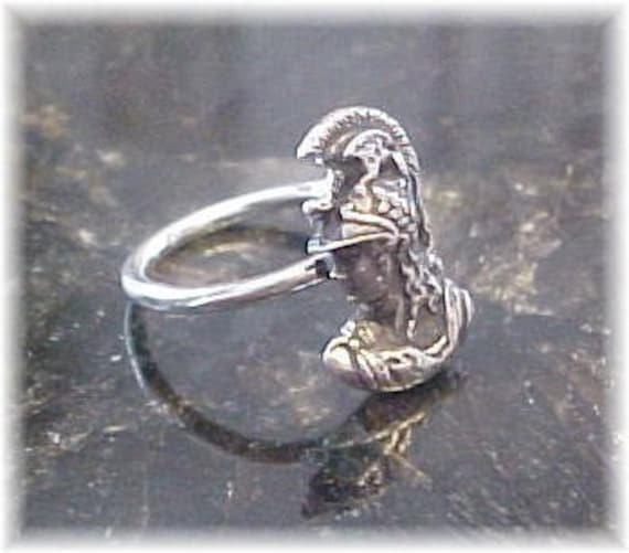 Athene Ring von averidesigns