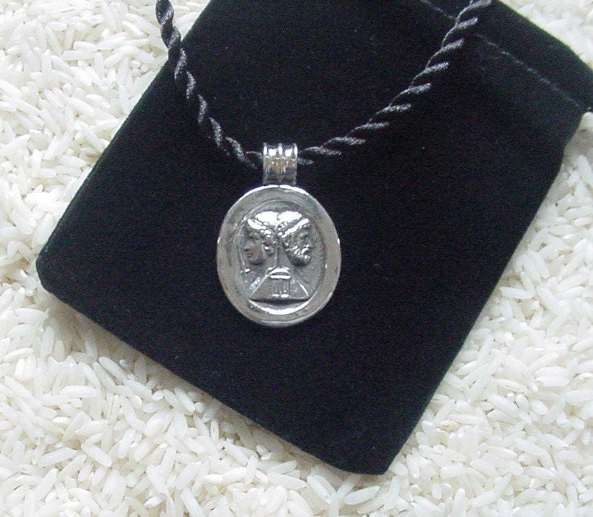 Janus Anhänger, Gott Des Neuanfangs von averidesigns