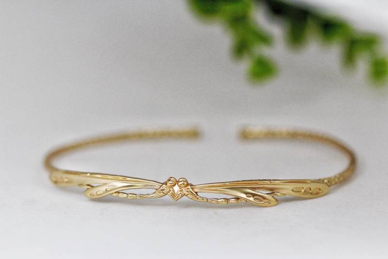 Libelle Arm-Band Zierliche Gold Armarmband Braut Arm-Manschette Hochzeit Rose Boho Grecian Armmanschette Boho-Armband von avigailadam