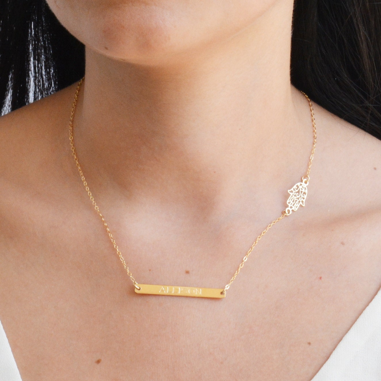 Goldbarren Halskette Kette - Name-Halskette Gold Bar Hamsa Dünn Goldbarren Halskette Kette - Name-Halskette Gold Bar Hamsa Dünn von avnisme