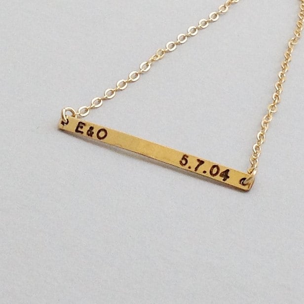 Typenschild Halskette Gold Personalisierte - Benutzerdefinierte Bar Gefüllt Typenschild Halskette Gold Personalisierte - Benutzerdefinierte Bar Gefüllt von avnisme