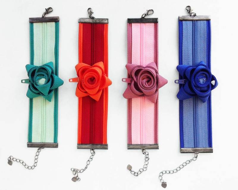 Reißverschluss Und Blumenarmband von avonduren