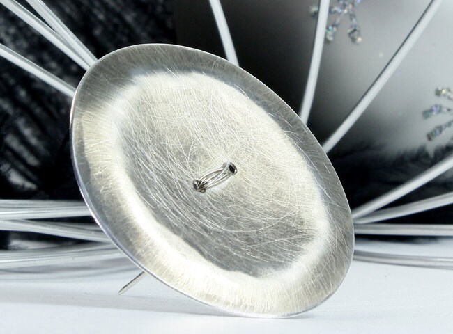 Silberbrosche, 925Er Silber, Knopfbrosche, Gewölbt Getrieben, Geschwärzt, Handarbeit, Geschmiedet, Damenschmuck, Geschenk von awschmuckart