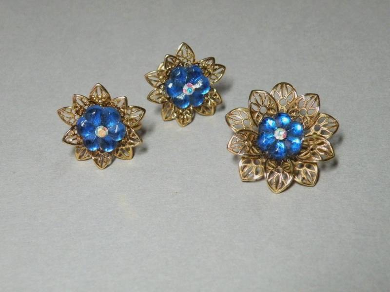 Saphir Blumen Brosche & Ohrringe Set von aylacreations