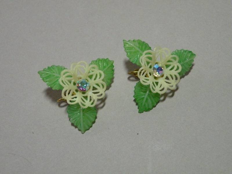 Spitzenblumen Ohrringe von aylacreations