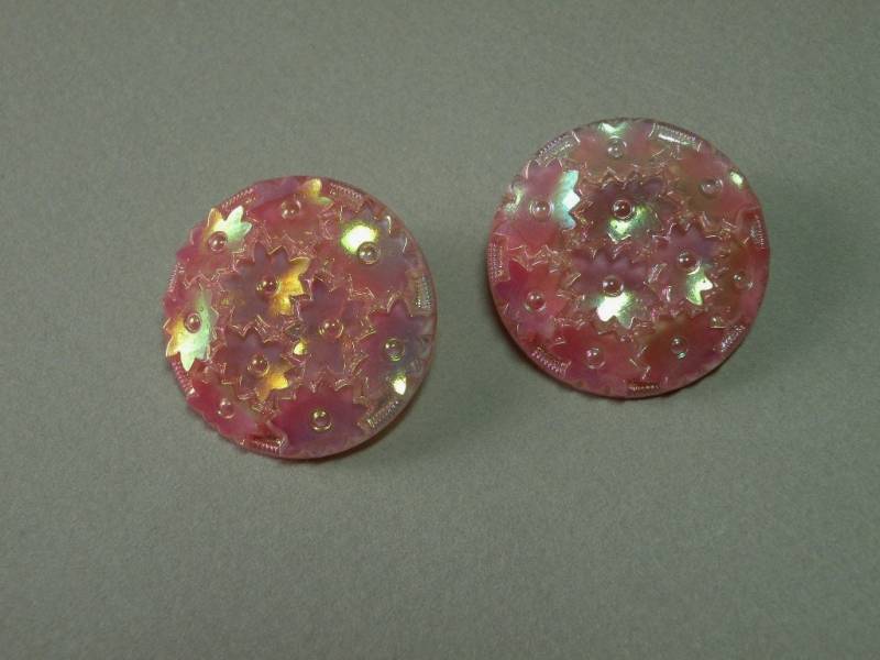 Vintage Pink Iris Glasohrringe von aylacreations