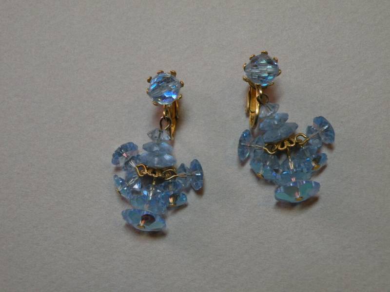 Vintage Sapphire Blumen Kristall Ohrringe von aylacreations