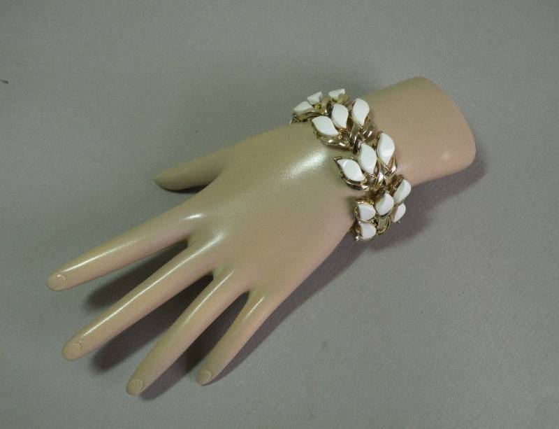 Vintage Thermoplastik Blatt Armband von aylacreations