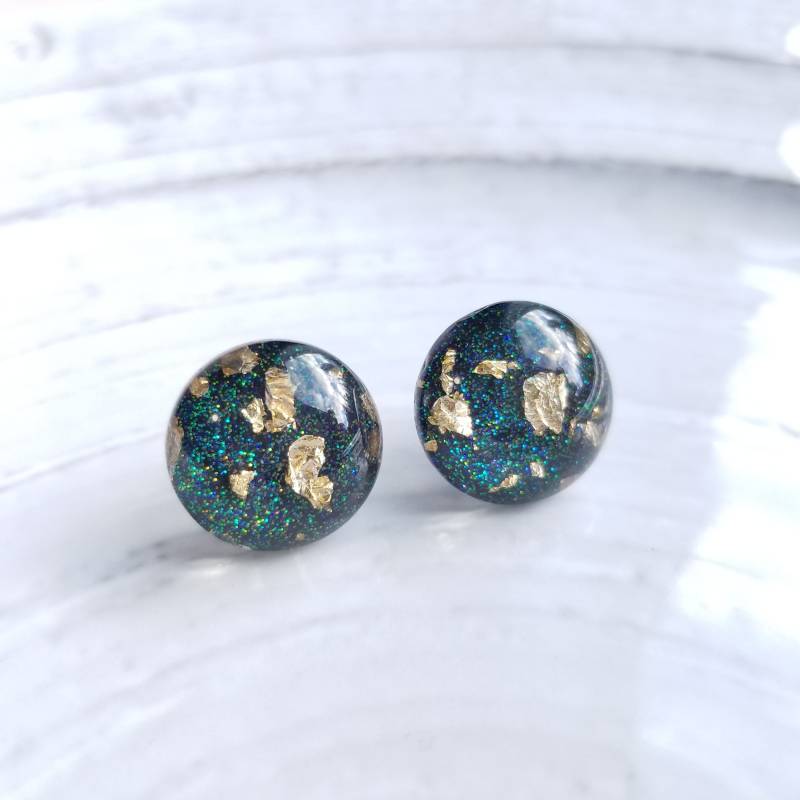 Metallfreie Ohrringe/Mittelgroße Halbrunde Acryl Schwarz Silikon Ohrstecker Gold & Grün Aurora Sparkles 1 Paar von azaleaHMaccessories