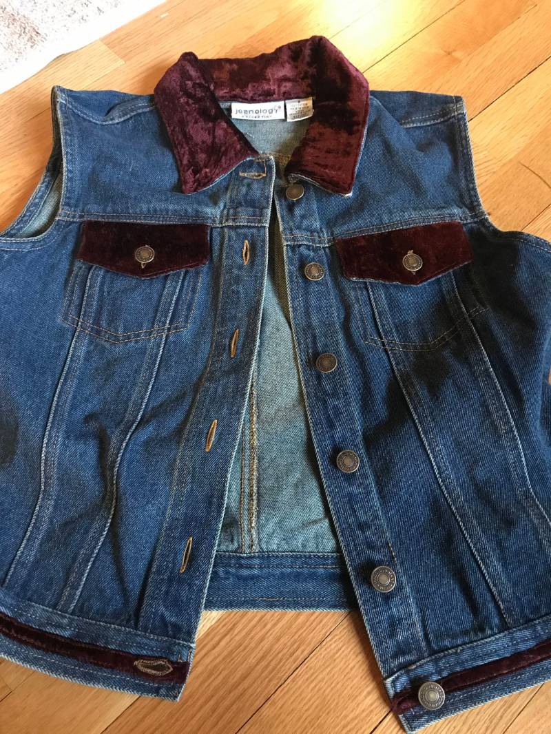 Jeanology Der 90Er Jahre Stil Jean Jeansweste Zerdrückt Samt Kragen Details Grunge Jeanology Der 90Er Jahre Stil Jean Jeansweste Zerdrückt Samt Kragen Details Grunge von azampitella