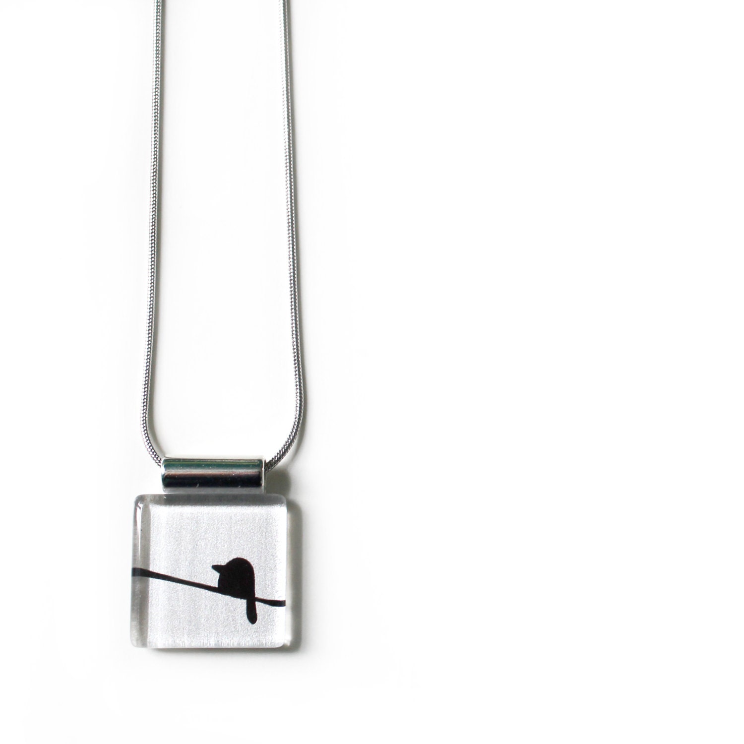 Bird Halskette | Silber Und Schwarz Auf Edelstahl-Kette Handbemaltem Glas Von Azurine von azurine