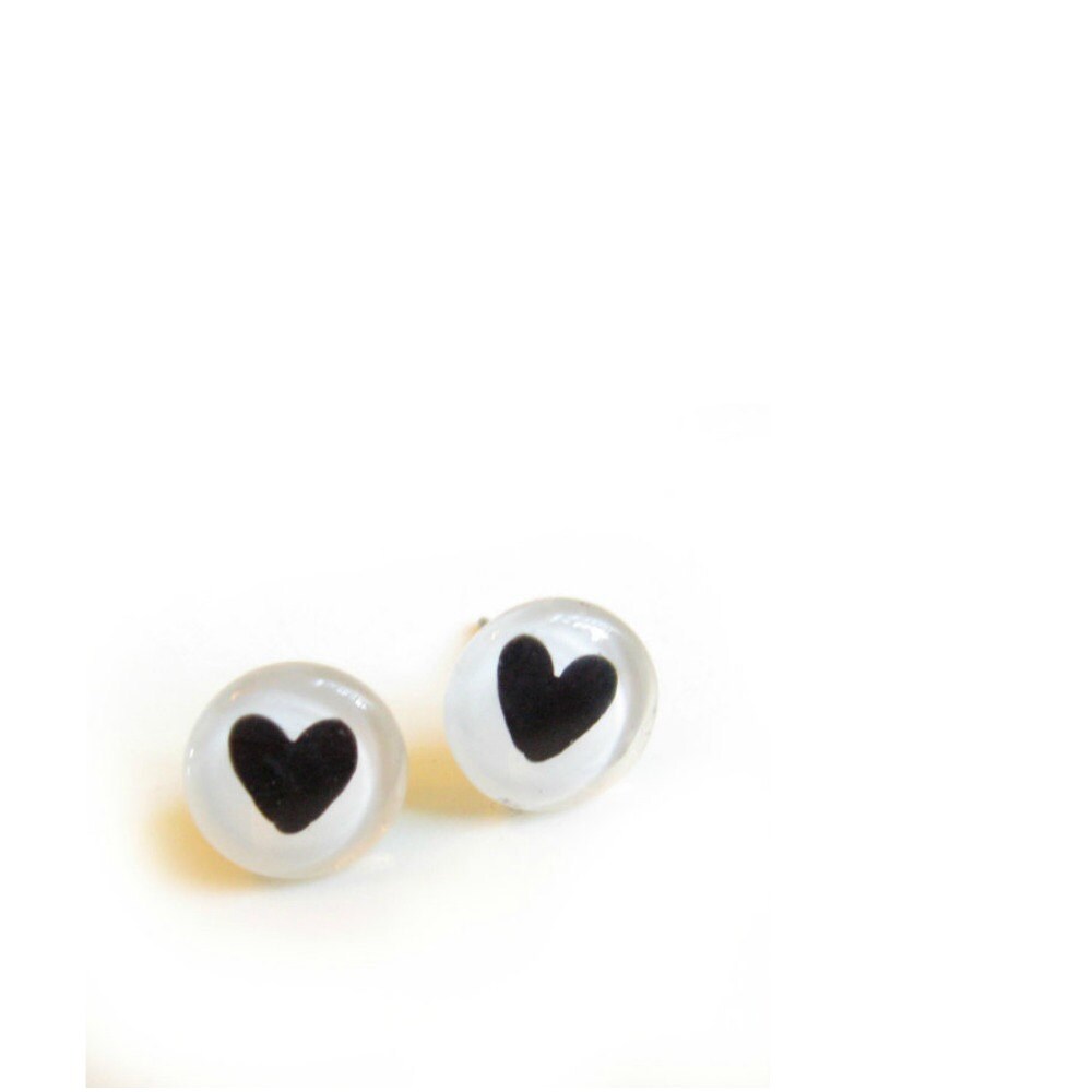 Boucle D'oreille De Noir Et Blanc Coeur Saint-Valentin - Verre Peint À La Main Par Azurin von azurine