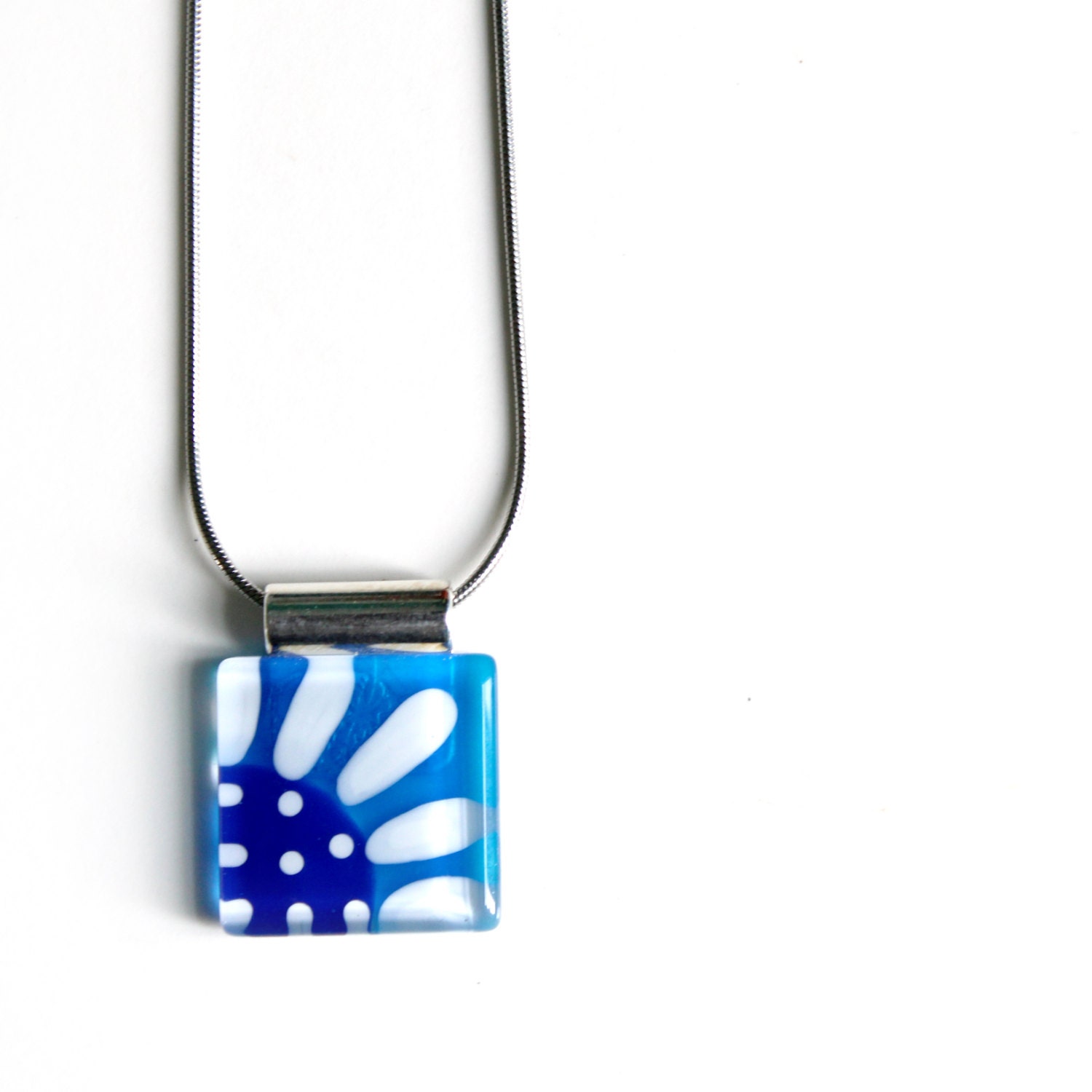 Halskette | Blau Und Gänseblümchen Edelstahl-Kette Handgemalte Glas Von Azurine von azurine