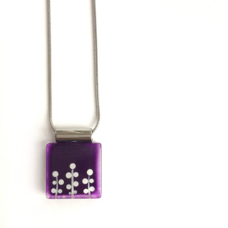 Lila Glas Anhänger | Laub Auf Edelstahl-Kette Handbemalt Von Azurine Lila Glas Anhänger | Laub Auf Edelstahl-Kette Handbemalt Von Azurine von azurine