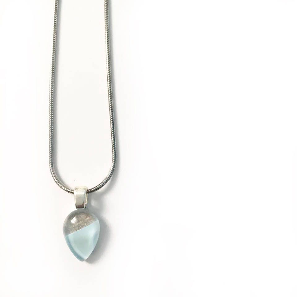 Mini Anhänger Goutte | Bleu Et Argent |Chaîne En Acier Inoxydable - Peint À La Main Par Azurine von azurine
