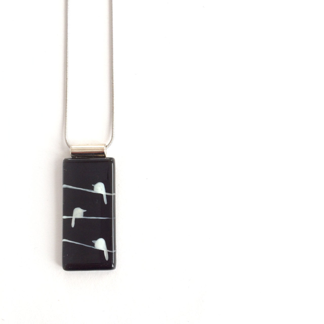 Schwarzer Vogel Halskette | Am Draht Edelstahl-Kette Handpainted Glas Von Azurine von azurine
