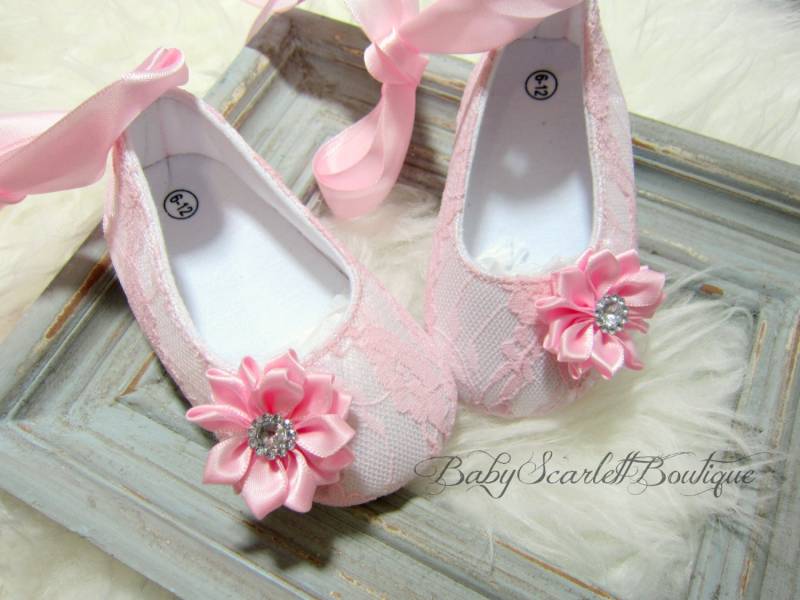 Verkauf Rosa Spitze Babyschuhe, Krippe Schuhe, Kleinkind Schuhe von babyScarlettBoutique
