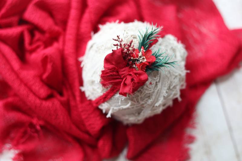 Set Rote Seidenschleife Crimson Beeren Rot Pine Weihnachten Neugeborenes Raffhalter Und Textur Stretch Wrap von babybirdieboutique