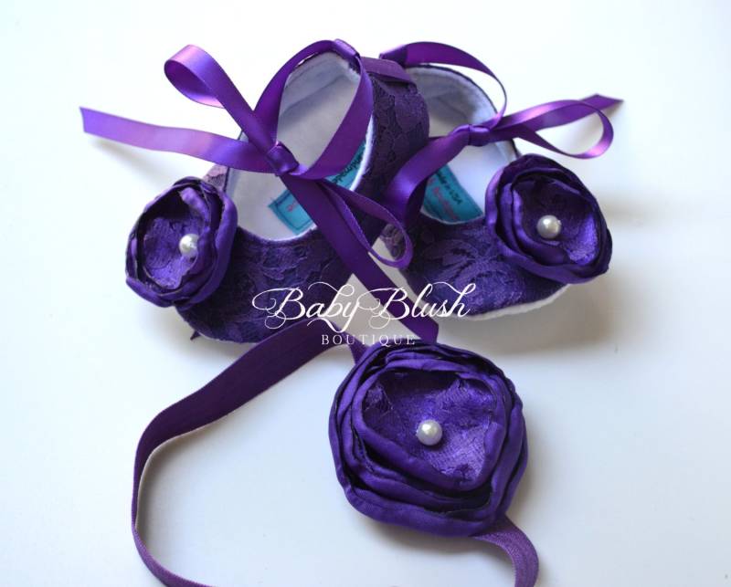 Lila Lace Baby Ballerina Hausschuhe Mit Passendem Stirnband von babyblushboutique